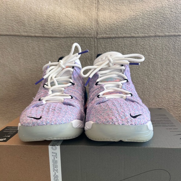 Nike LeBron 18 'Graffiti' - 8.5 Women’s or 7 Men’s - New w Box - CQ9283-900 - Picture 2 of 14